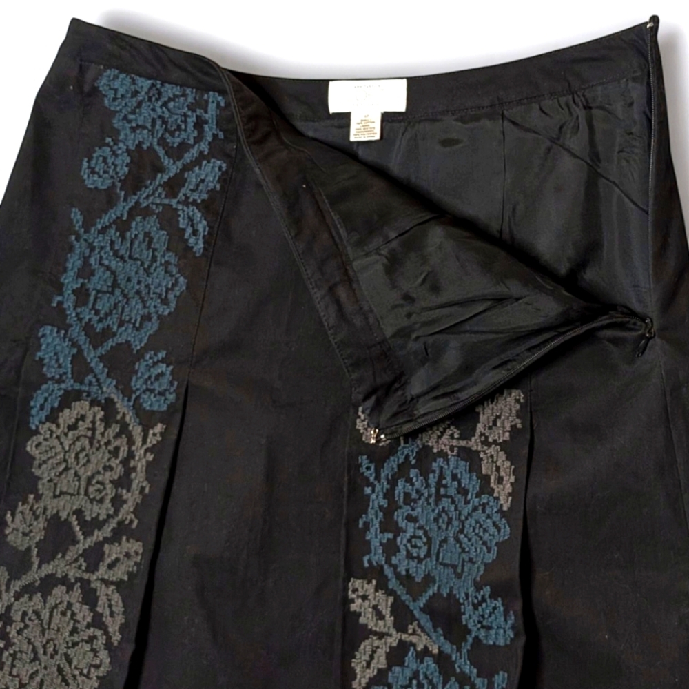 Ann Taylor‎ LOFT Petite Black Embroidered Floral A-Line Skirt Lace Trim Lined - Picture 4 of 10